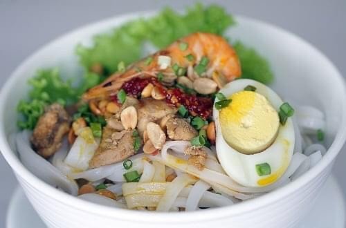mi-quang-1645796500.jpg