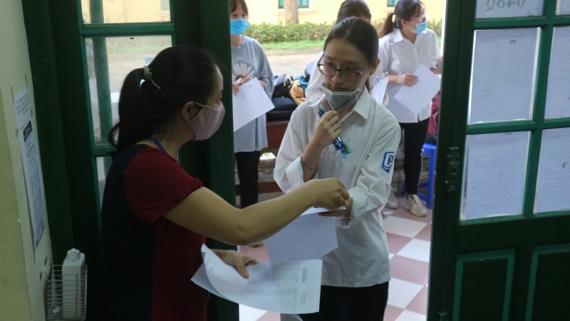 Kỳ thi tốt nghiệp THPT trong bối cảnh Covid-19 nên diễn ra thế nào?