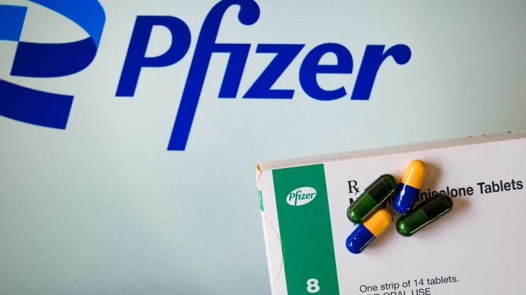Pfizer cho phép sản xuất thuốc chống COVID-19 cho nước nghèo