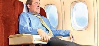 Bỏ túi cho mình 4 mẹo chống say máy bay cực kỳ hiệu quả