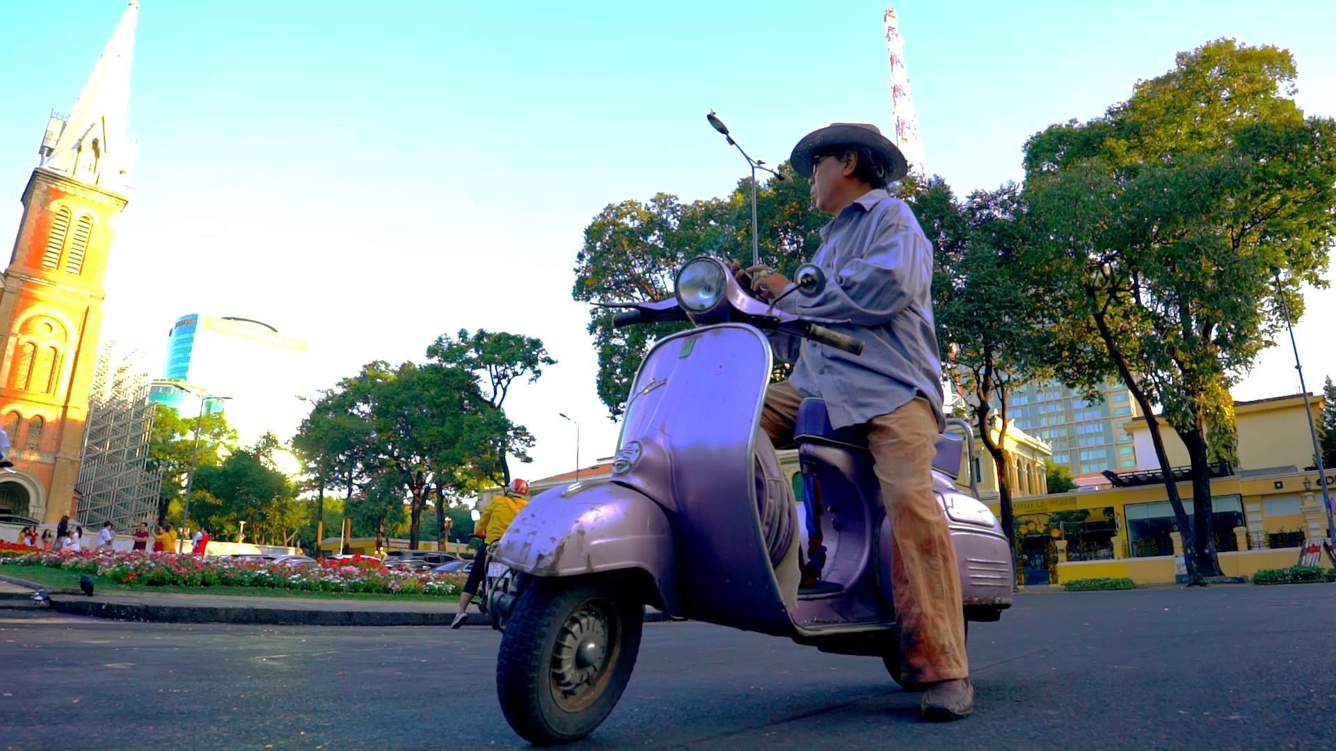Sài Gòn ơi, đừng đuối, ráng lên nghen!