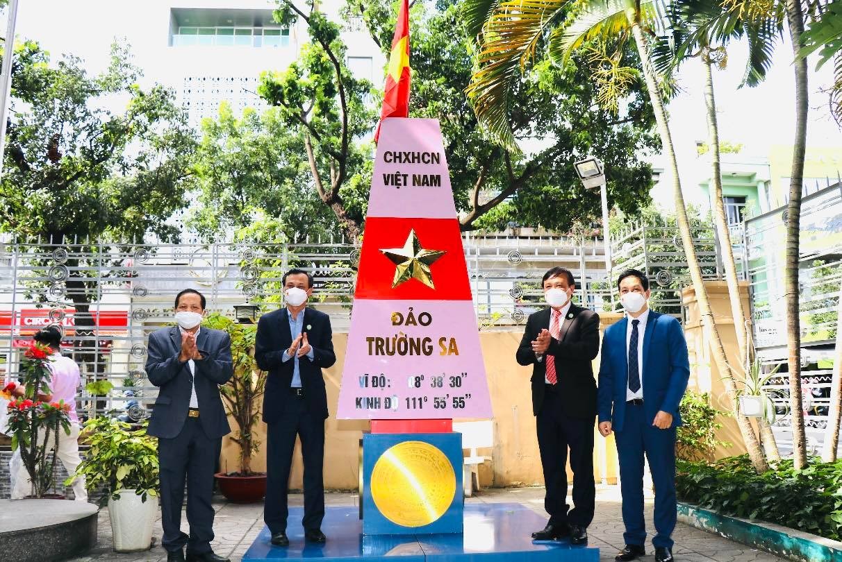 TPHCM khánh thành mô hình Cột mốc chủ quyền biển đảo Trường Sa