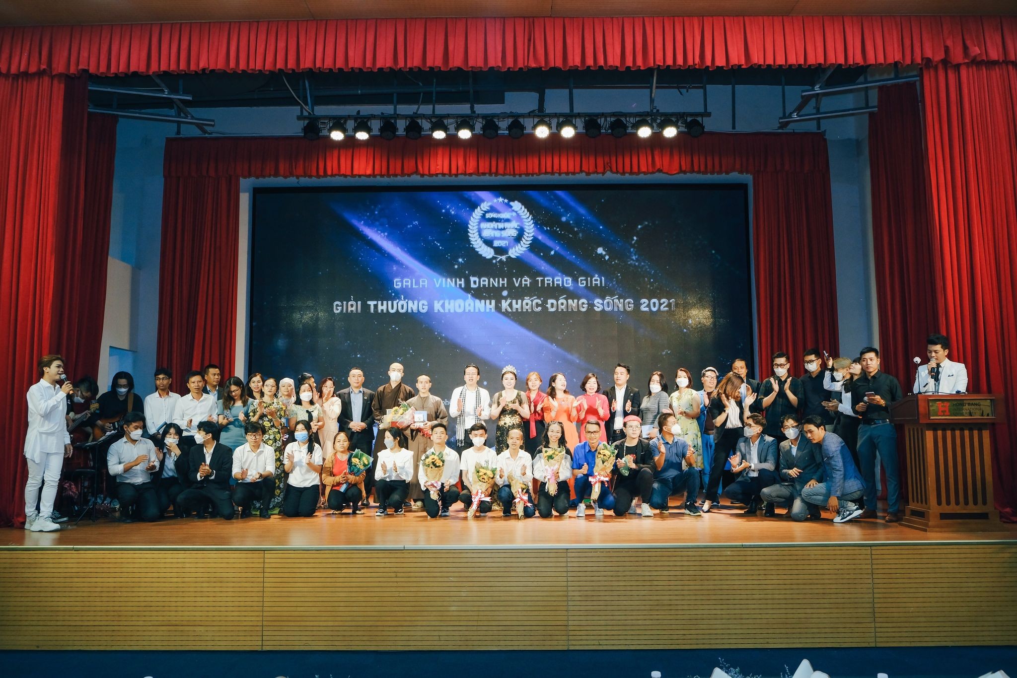 Vinh danh 12 tác giả - tác phẩm đạt giải Khoảnh Khắc Đáng Sống lần II năm 2021