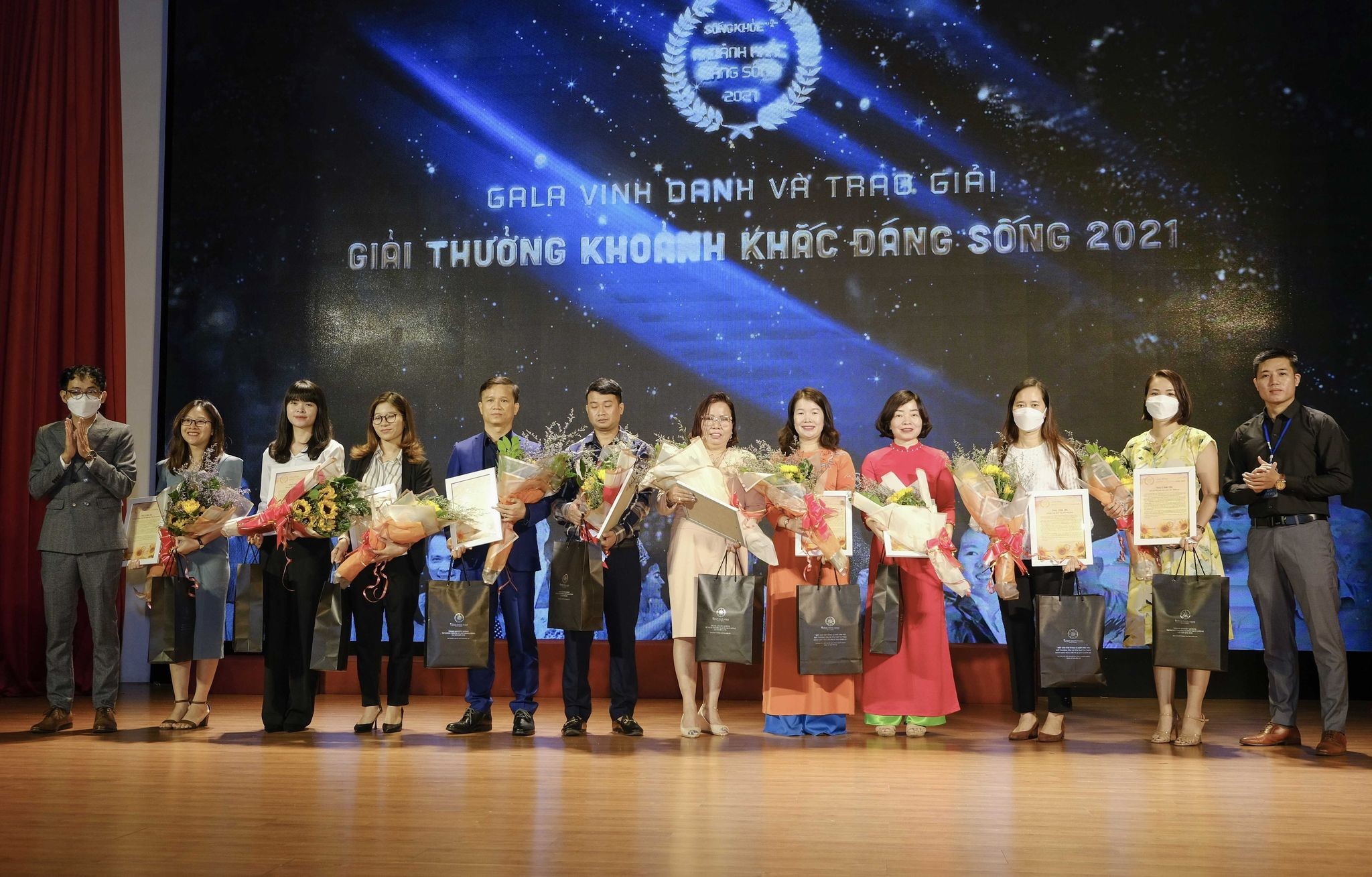 Nhất định chúng ta sau này sẽ còn gặp lại nhau vào thời điểm gần nhất, vui vẻ, an toàn và thuận tiện hơn!