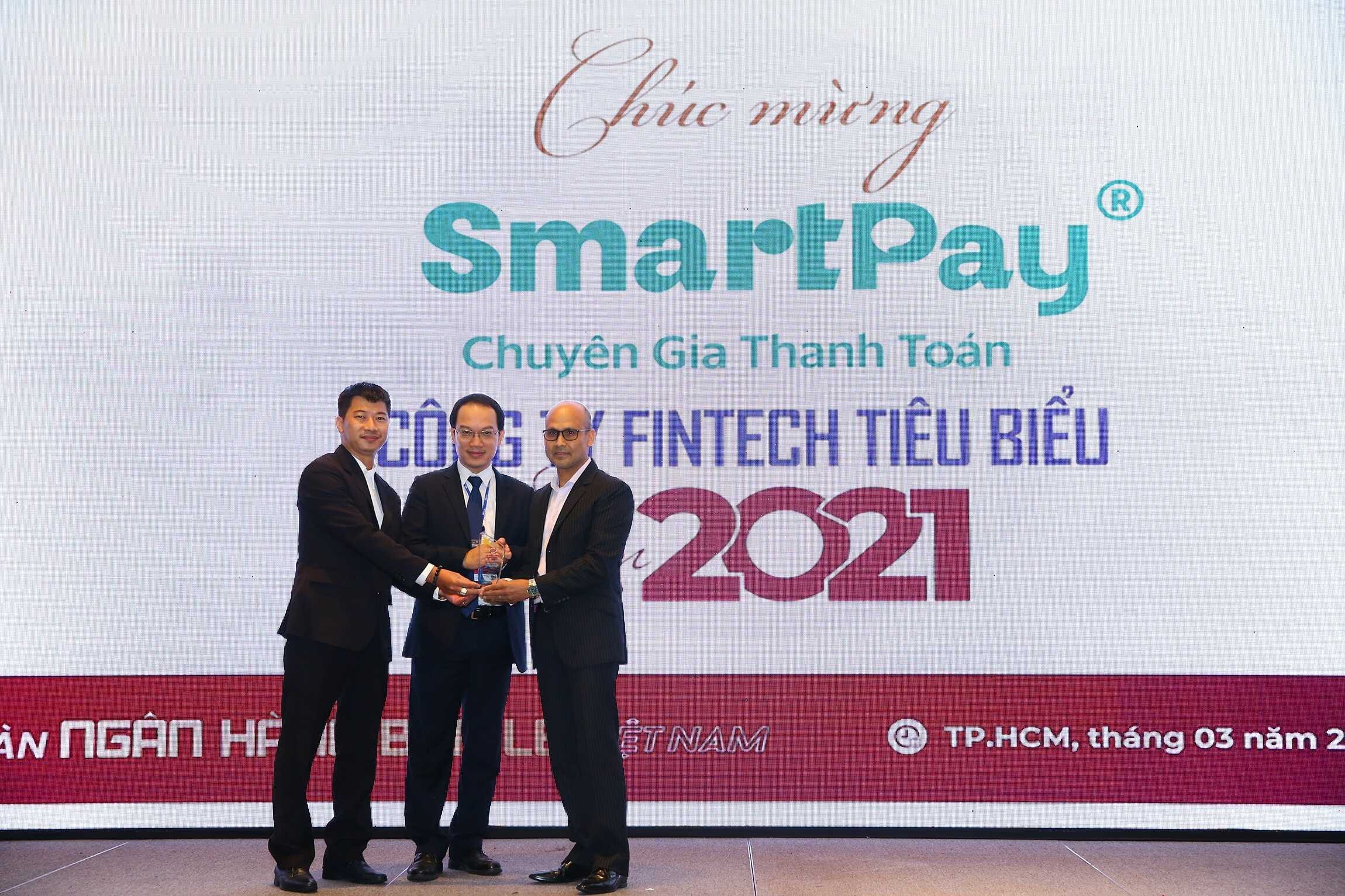 Ví điện tử SmartPay lần thứ 2 liên tiếp nhận giải "Công ty Fintech tiêu biểu năm 2021"