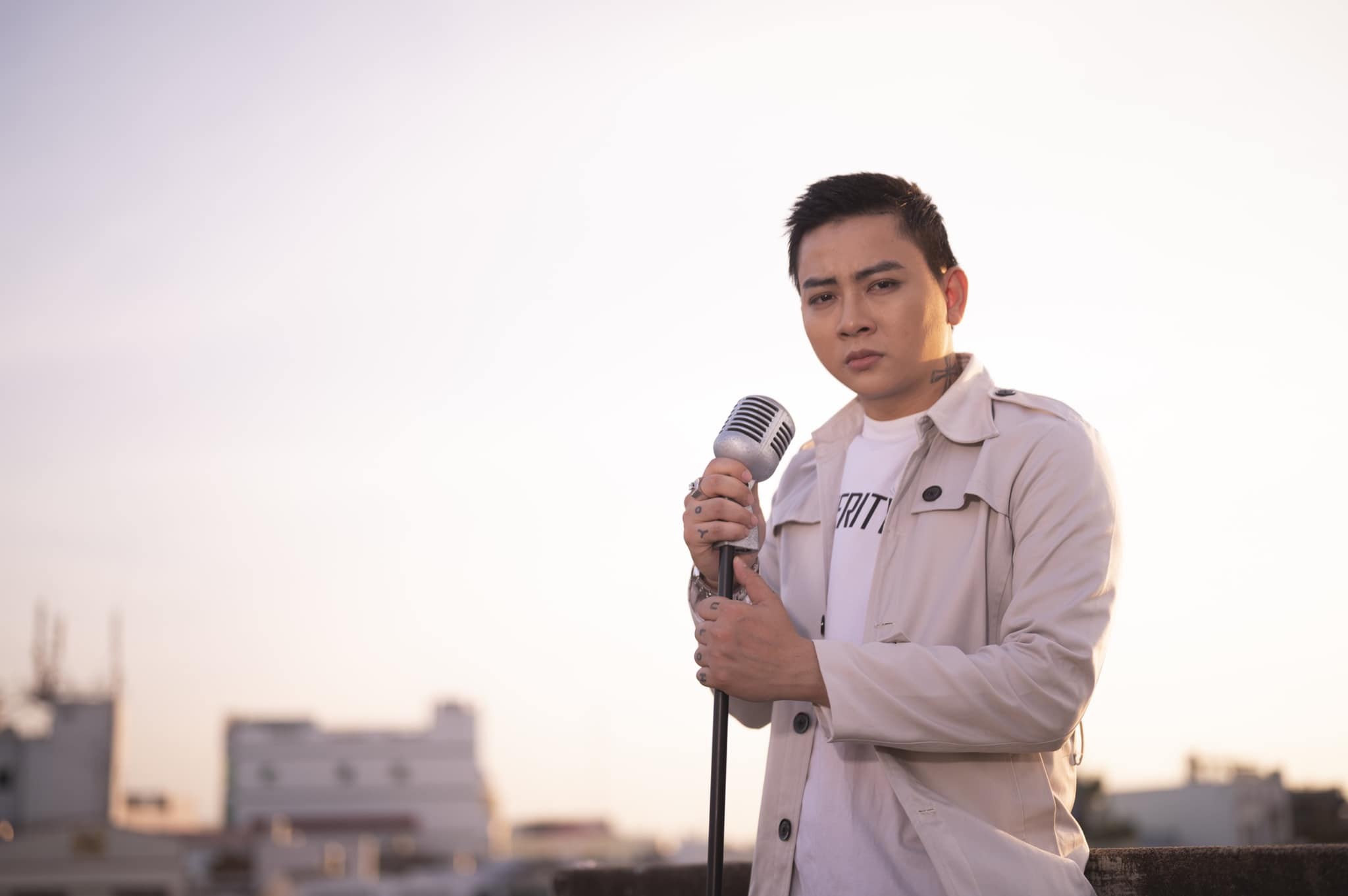 "Nghe càng thấm, ngấm càng đau" khi nghe Hoài Lâm hát về cuộc tình dang dở