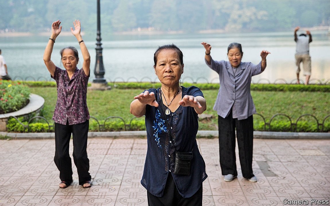 Tuổi thọ trung bình của người Việt Nam hiện nay là 73,6 tuổi