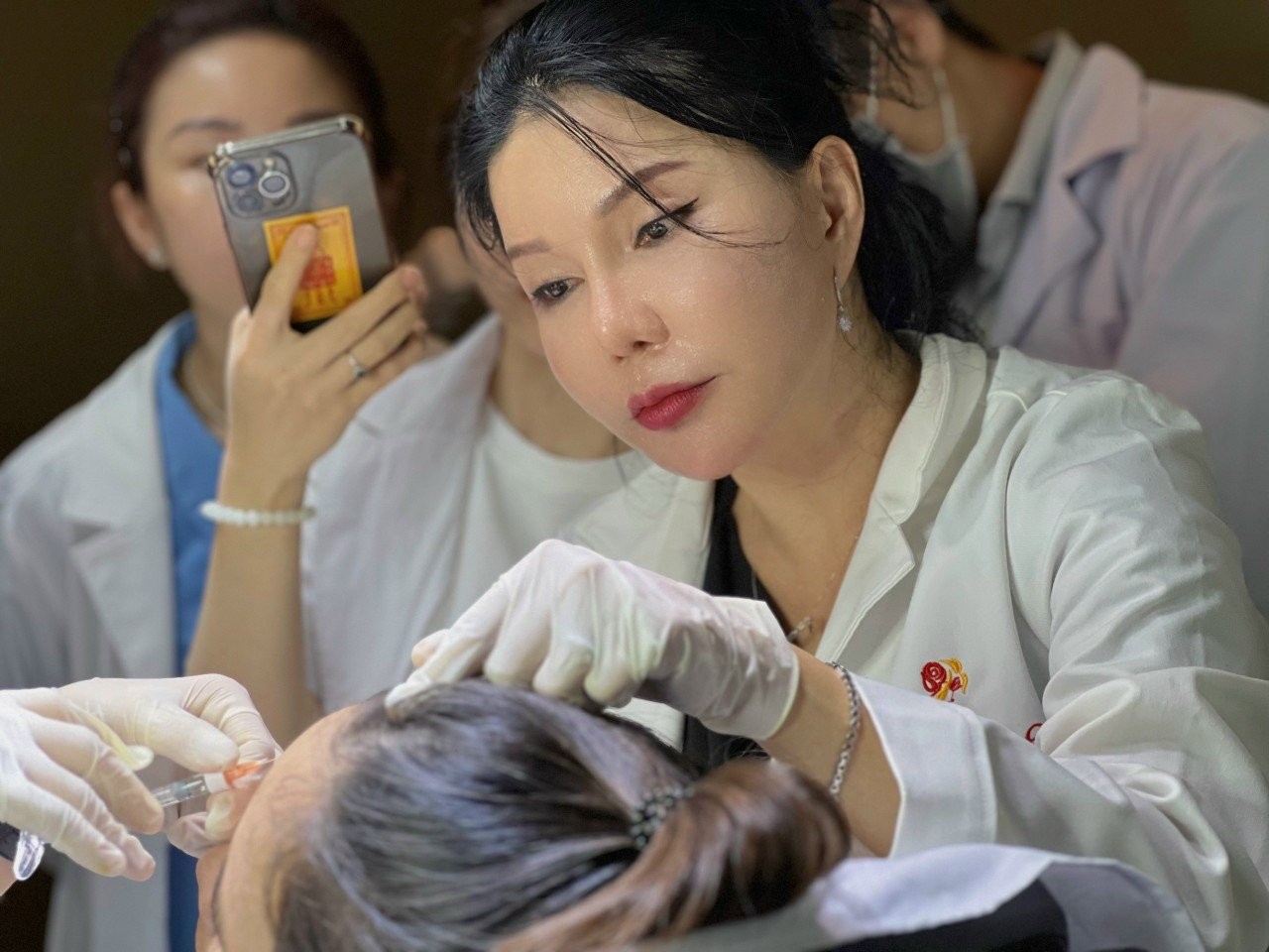 Ngành tóc & Làm đẹp TP.HCM hướng tới đào tạo và phát triển đa dạng ngành nghề chăm sóc sức khỏe và làm đẹp