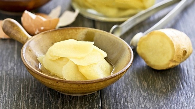 Ngậm 1 miếng gừng vào miệng mỗi sáng, dù nam hay nữ cũng sẽ gặp 3 điều tốt đẹp đến với cơ thể!