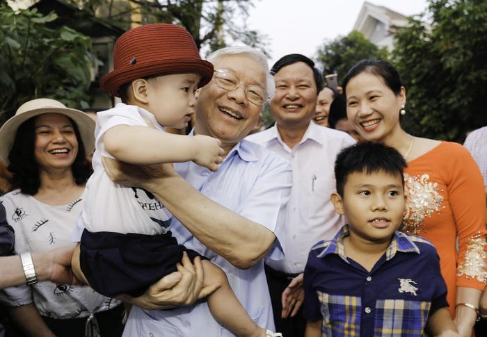 Ba mẩu chuyện nhỏ mang theo những bài học lớn đáng suy ngẫm về Tổng Bí thư Nguyễn Phú Trọng