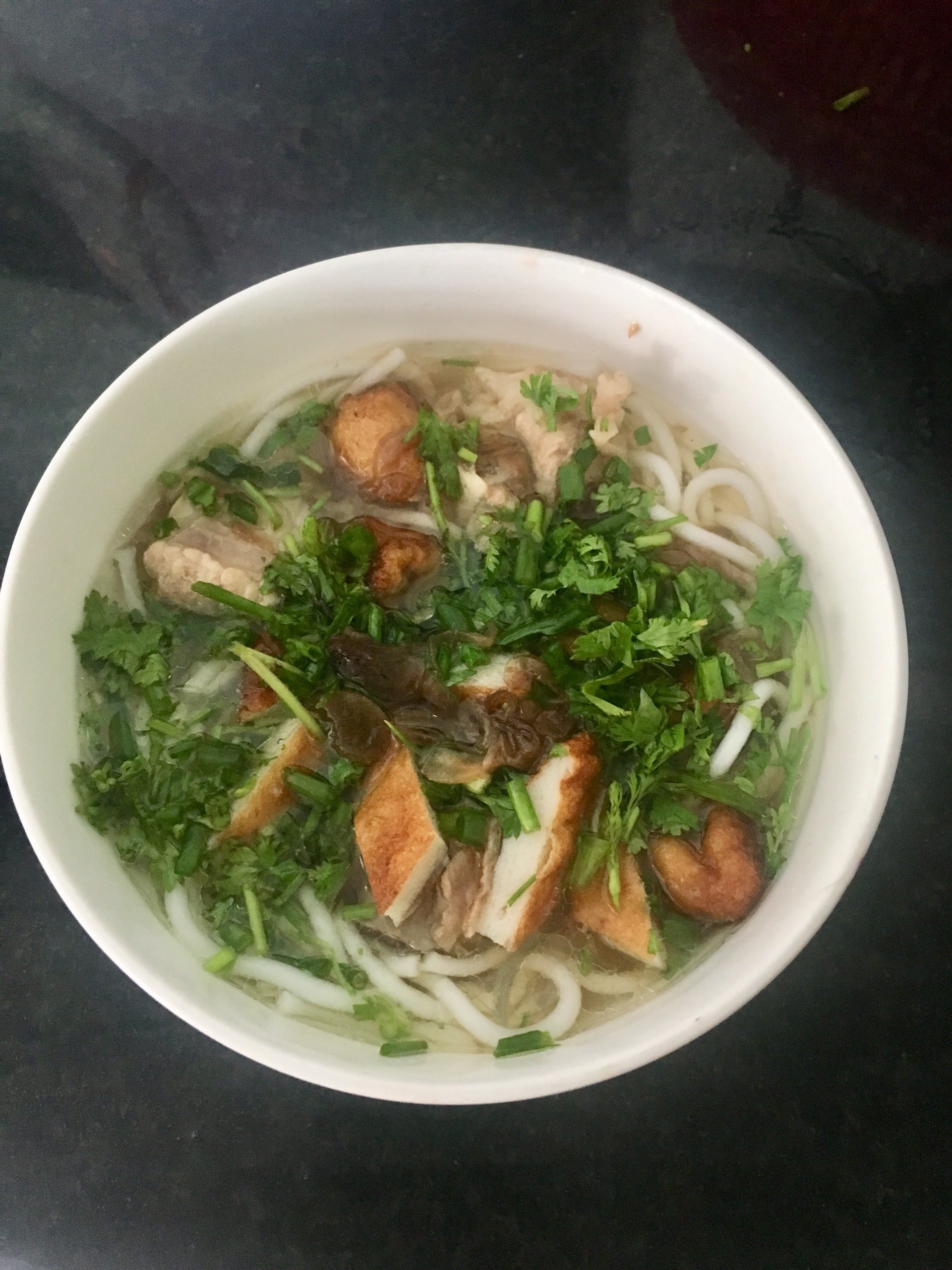 Đến Mũi Né mà chưa ăn bánh canh chả cá sẽ là một thiếu sót
