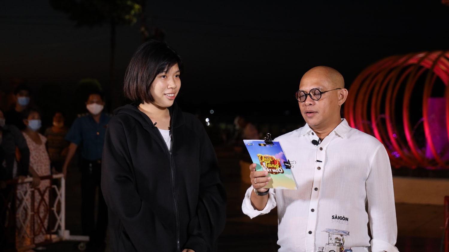 Color Man cười xỉu trước những “thánh lật mặt” của Quà Tặng Bất Ngờ
