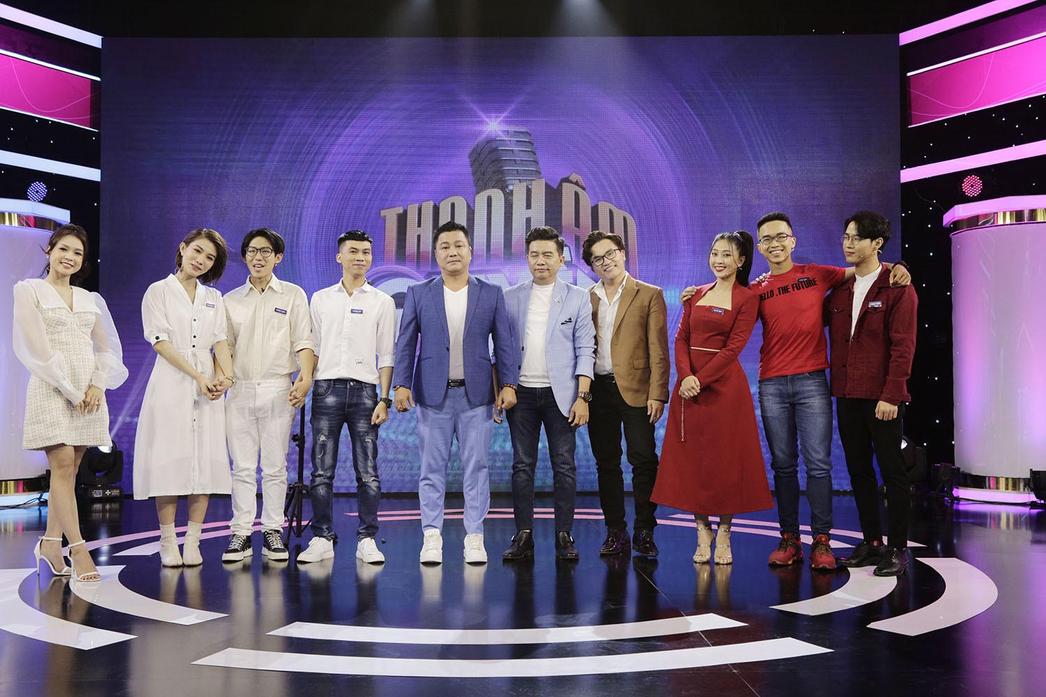 Tài tử Lý Hùng, diễn viên Thanh Thúy, Hứa Vĩ Văn cùng xuất hiện trên sân khấu Thanh Âm Quyền Năng