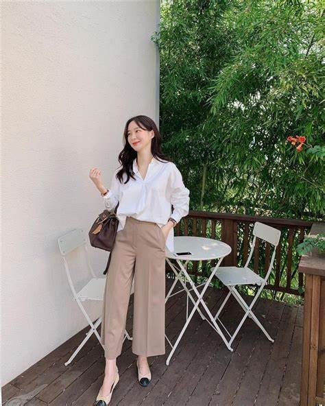 Áo sơ mi trắng mặc như thế nào cho đẹp? Bạn không sợ xấu nếu học năm cách phối này