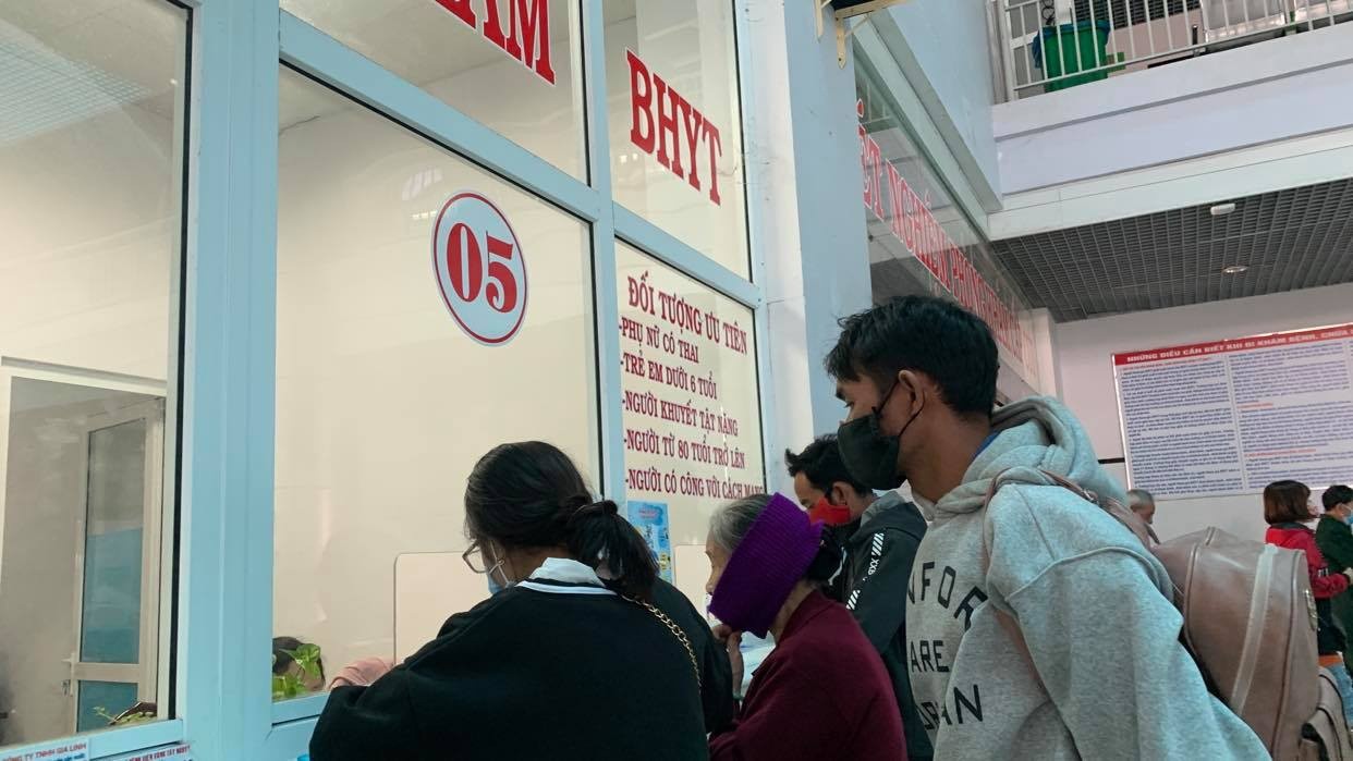 Từ tháng 6/2021, BHXH Việt Nam sẽ miễn đóng BHYT 8 tháng cho người lao động