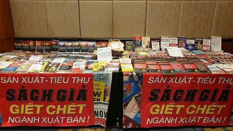 Xin đừng “tiếp tay” cho sách giả