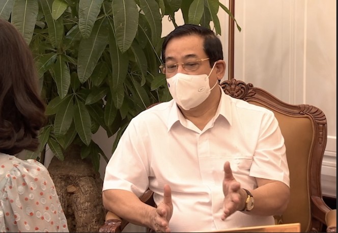 Đến bệnh viện trong mùa dịch COVID-19: Ai cần đến khám, ai có thể trì hoãn?