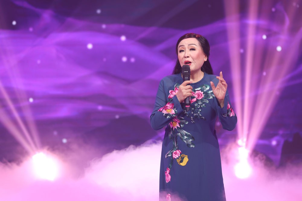 NSND Thu Hiền ôn lại kỷ niệm khi còn là nữ văn công tuyến lửa