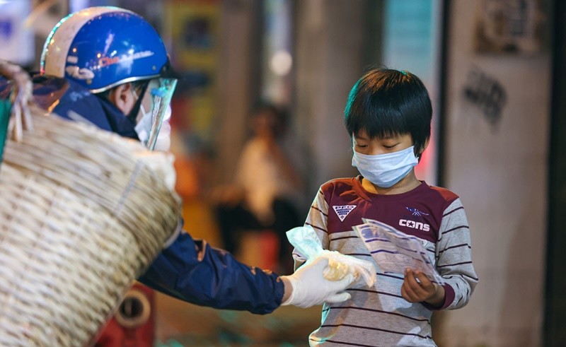 Thời bình hay thời Covid cũng không thể ngăn những điều phi thường nối tiếp nhau