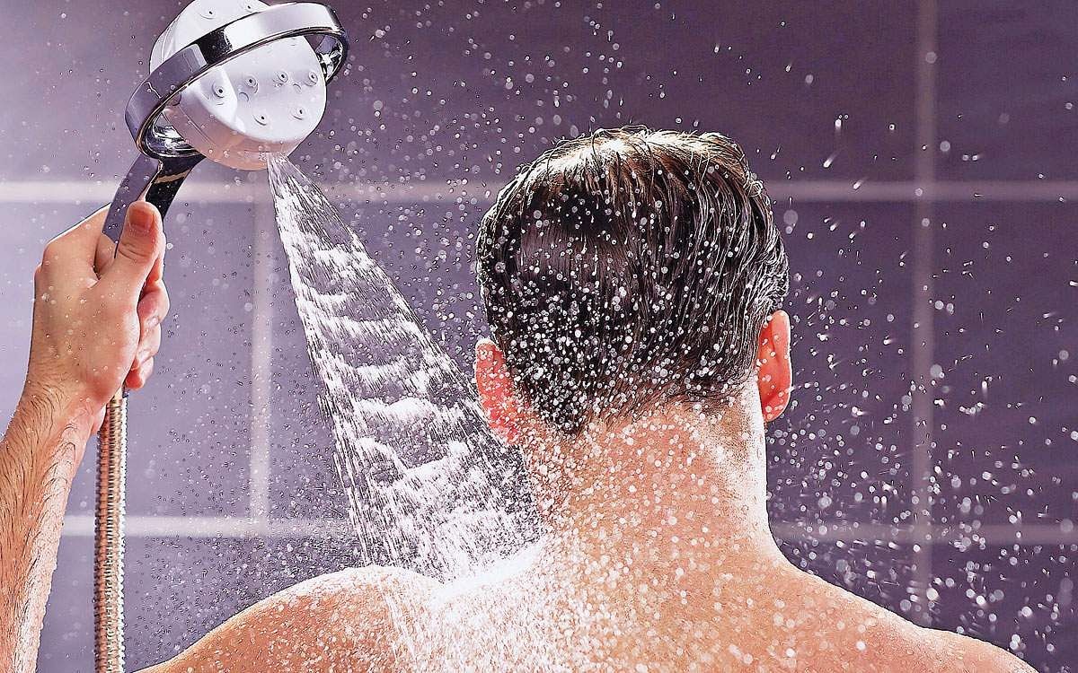 Nam giới cần chú ý tắm sạch vùng nào trên cơ thể