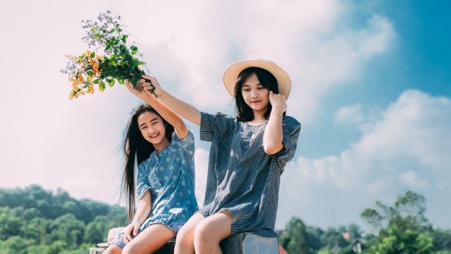 Giọt nước mắt trước tiệm bánh