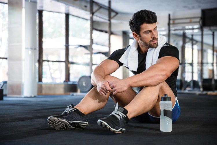 Những vật dụng “cần-phải-có” trong túi đồ tập gym của phái nam