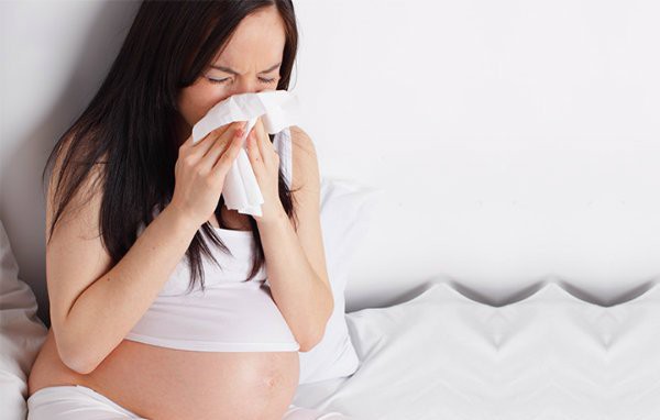 Đâu là nguyên do khiến bà bầu dễ mắc cúm?