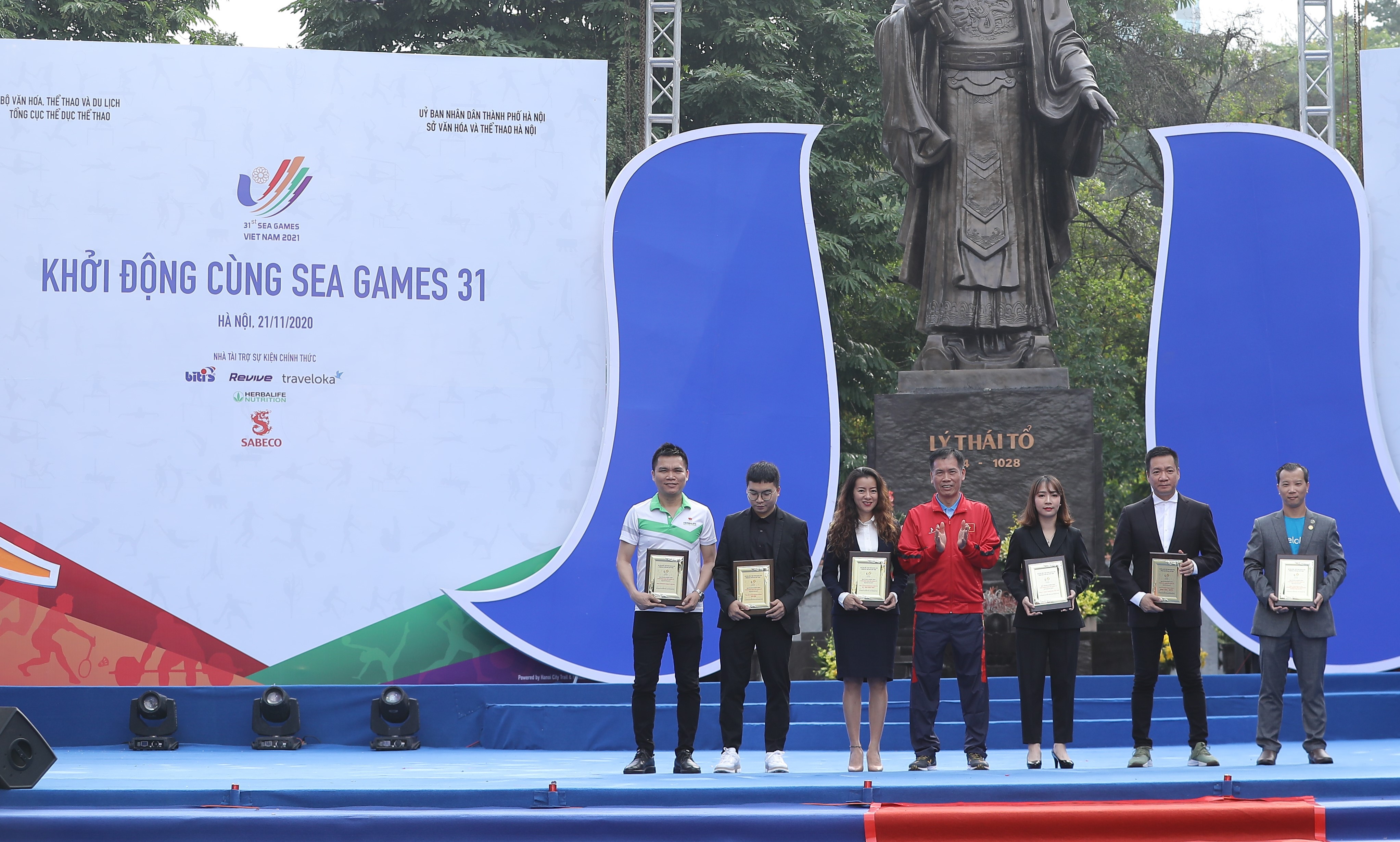 Herbalife Việt Nam đồng hành cùng chương trình khởi động SEA Games 31