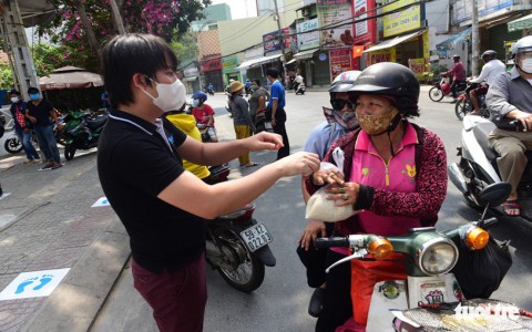 “ATM gạo” – tấm lòng nhân ái của người Sài Gòn