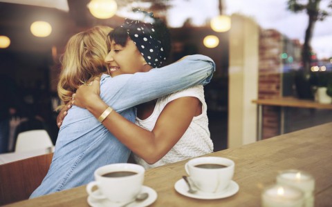 7 cách thể hiện tình cảm với người bạn thân