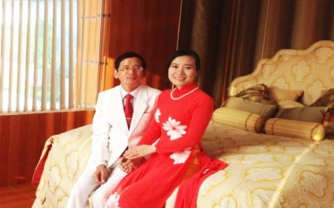 Đại gia Lê Ân làm thơ gọi các bà vợ bội bạc là ‘yêu tinh’, bỏ chồng theo trai