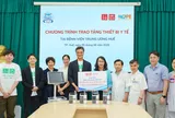 UNIQLO cùng Quỹ Hy Vọng trao tặng thiết bị y tế cho Bệnh viện Trung Ương Huế