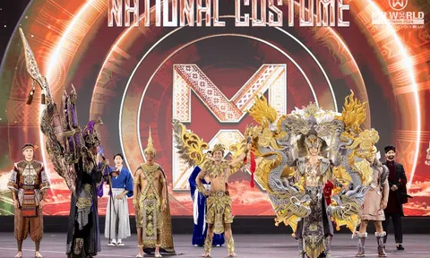 Phạm Tuấn Ngọc khoác trang phục 25kg trong đêm thi National Costume của Mr World 2024