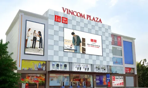 UNIQLO khai trương cửa hàng thứ 30 tại TTTM Vincom Plaza Lê Văn Việt