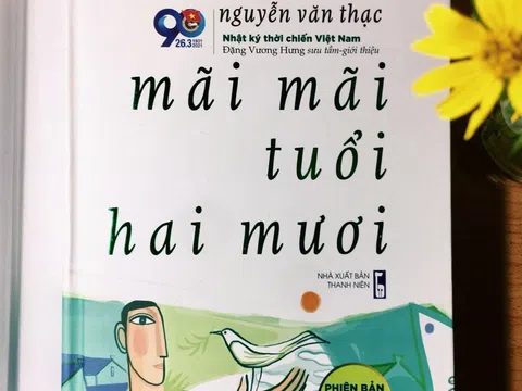 Có tuổi hai mươi thành sóng nước...