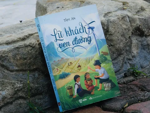 Năm đi, tháng chạy còn ta là: ‘Lữ khách ven đường!’