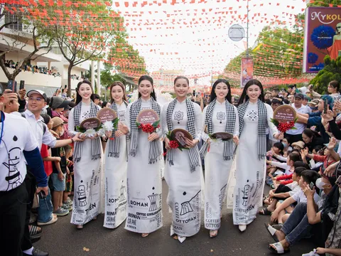 Hoa hậu và người đẹp xuất hiện đầy rạng rỡ, quảng bá cà phê Buôn Ma Thuột ra toàn cầu