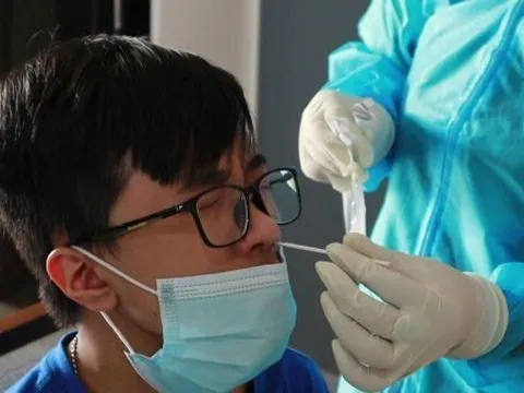 Cách hạn chế 'dương tính giả' khi test nhanh Covid-19
