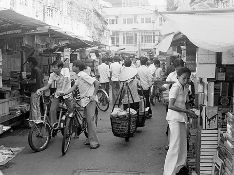 Dạo qua 5 khu chợ có cái tên "độc nhất vô nhị" chỉ có ở Sài Gòn