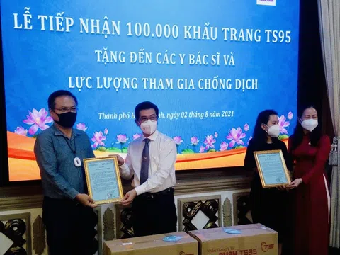 HĐND TPHCM tiếp nhận 100.000 khẩu trang TS95 và nhiều nhu yếu phẩm thiết yếu chống dịch