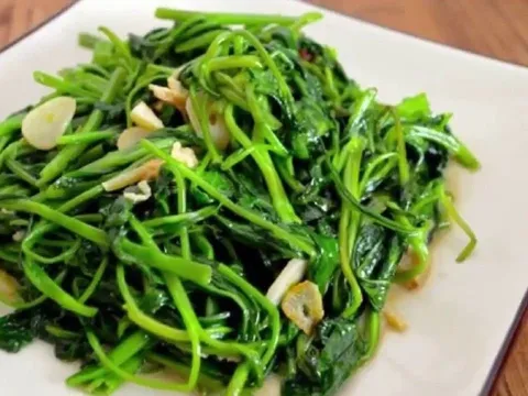 Người mắc 5 loại bệnh này, tuyệt đối không nên ăn rau muống.
