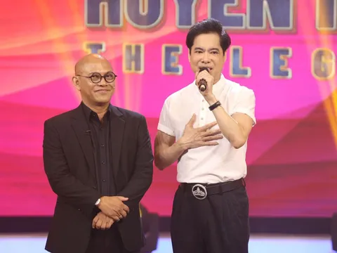 Xúc động đêm nhạc cuối cùng “Ông hoàng nhạc sến” Ngọc Sơn được xuất hiện bên mẹ
