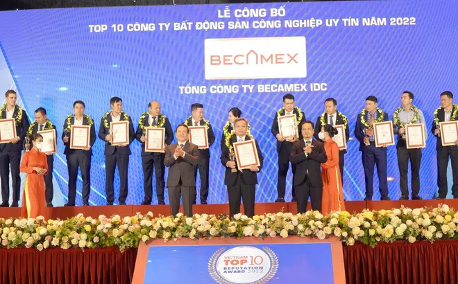 Becamex IDC đạt danh hiệu Top 10 Công ty BĐS công nghiệp uy tín nhất Việt Nam năm 2022