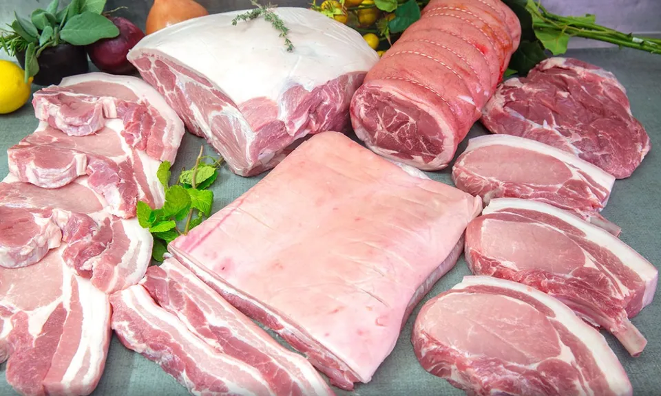 Gặp 4 đặc điểm này trên thịt heo, “rẻ” cách mấy cũng không nên mua